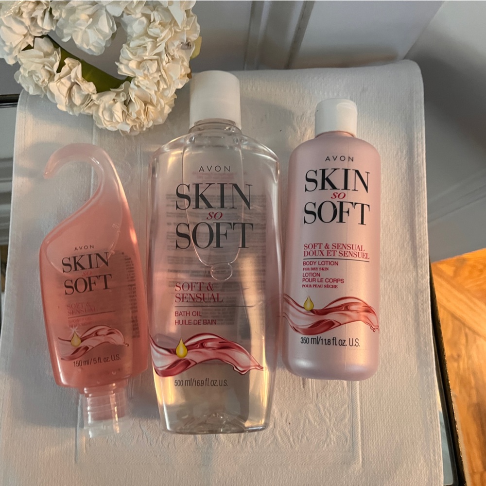 Avon Skin So Soft Soft & sensual 3-piece set